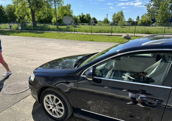 Volkswagen Passat cena 8000 przebieg: 330469, rok produkcji 2007 z Iława małe 172